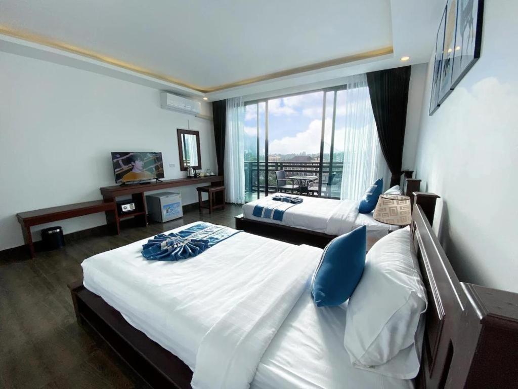 Vang Vieng Topview Hotel Экстерьер фото